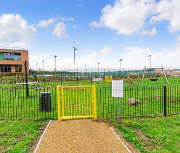 2 bedroom detached house to rent - Photo 2