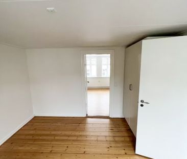 Skøn lejlighed i centrum - Photo 2