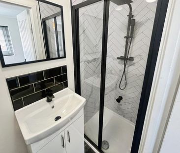 1 bedroom in a house share to rent - Photo 6