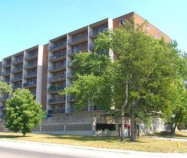 Gemini Towers Apartments | 945 & 955 Huron Street, London - Photo 1