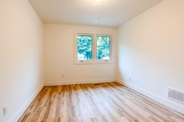 For Lease - 41 Windsor Drive Unit# Main, Ajax, Ontario - Photo 1