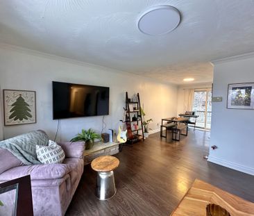 For Lease - 147 Grandview Street, Oshawa, Ontario - Photo 6