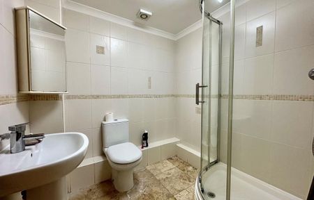 2 bedroom flat to rent - Photo 5