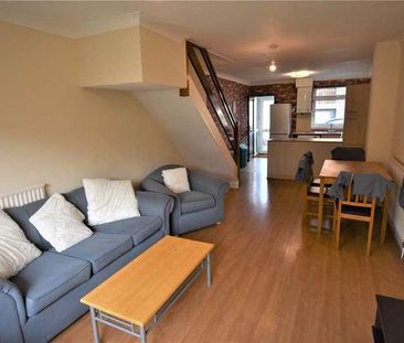 Waterside Close, London, SE16 - Photo 3