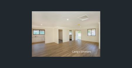 Large Family Home! - Photo 5