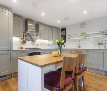 2 bedroom detached house to rent - Photo 2