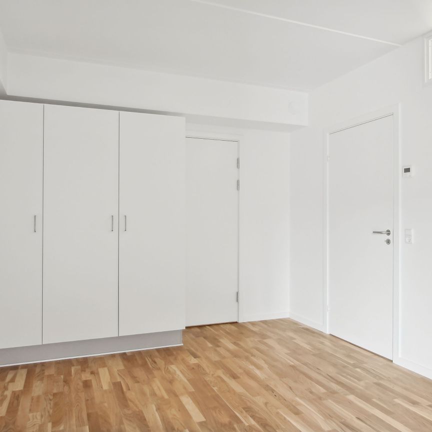 INGEN BINDING - 2-værelses lejlighed med vestvendt altan - Foto 1