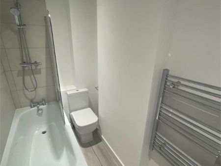 1 bedroom flat to rent - Photo 2