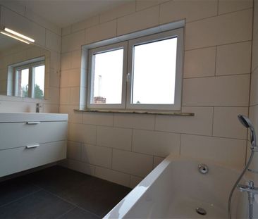 VOLZET- Instapklare woning met tuin en 3 slaapkamers - Photo 2