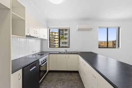 32/490 Marine Parade, Biggera Waters QLD 4216 - Apartment For Rent | Domain - Photo 5