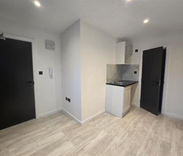 Studio to rent - Photo 3