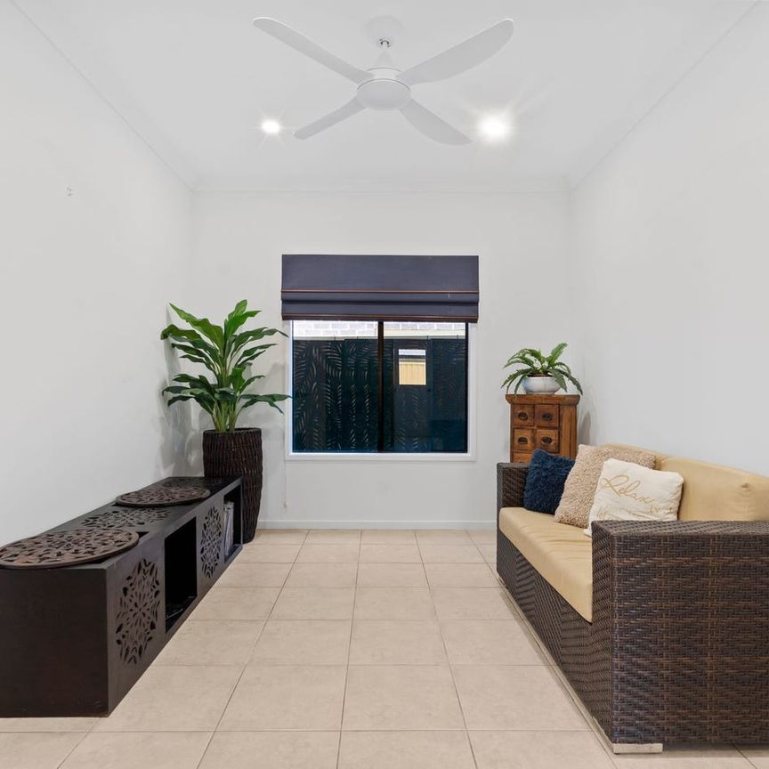 Fully Furnished Home within minutes to the sands of Miami Beach. - Photo 1