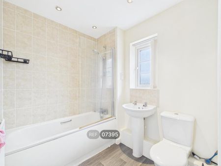 2 bedroom flat to rent - Photo 5