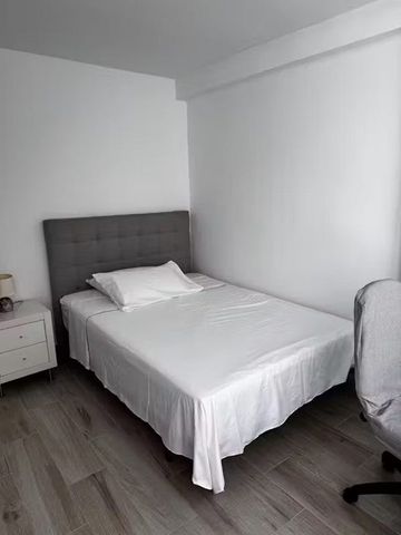 Pasaje Pezuela, Málaga, Andalusia 29010 - Photo 4