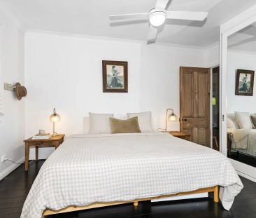 2 Bedroom Farmhouse - Photo 2