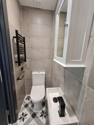 Studio Flat, Upper Clapton Road, E5 - Photo 2