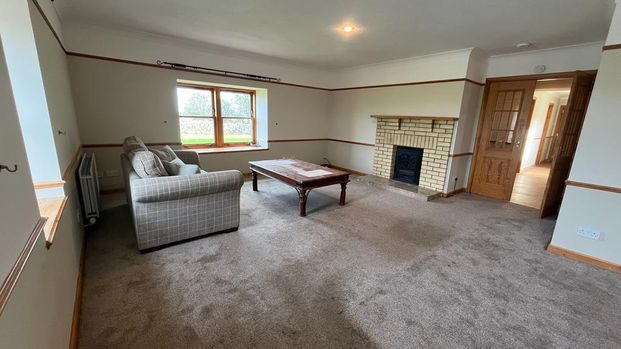 5 bedroom detached house to rent - Photo 1