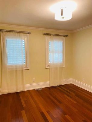 For Lease - 168 Timpson (Main) Drive Unit# Main & 2nd, Aurora, Ontario - Photo 1