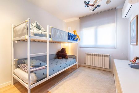 4 bedroom luxury Townhouse for rent in Cobeña, Autonomous Region of Madrid - Photo 2