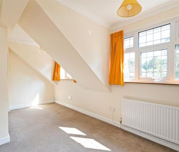 6 bedroom detached house to rent - Photo 4