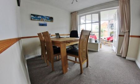 Hayeley Drive, Bristol, Gloucestershire, BS32 8AE - Photo 4