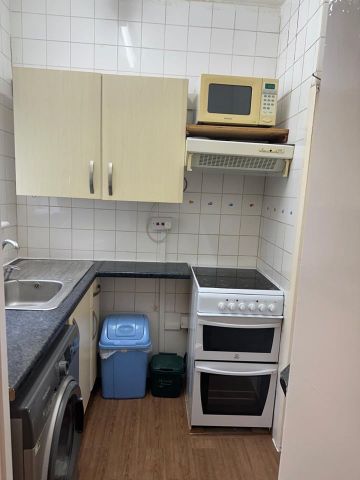 1 Bed Flat, Emanuel Avenue, W3 - Photo 5