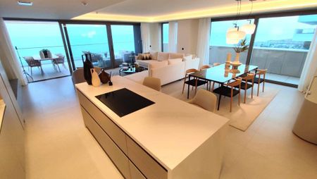 4 room luxury Apartment for rent in Málaga, Andalusia - Photo 3