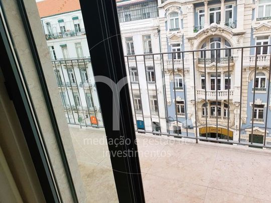 4 bedroom luxury Flat for rent in Saldanha (Sao Sebastiao da Pedreira), Lisbon - Photo 1