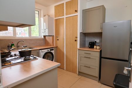 3 Bed Flat, Pembroke House, W2 - Photo 2