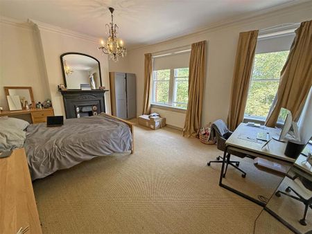 4 bedroom terraced house to rent - Photo 4