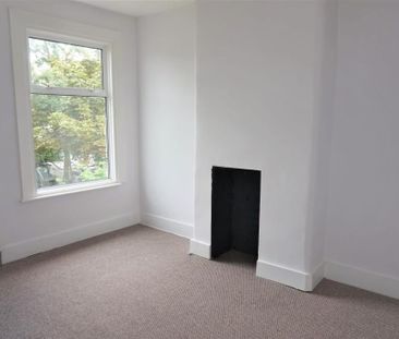3 Bed Terraced House, Cumberland Road, SE25 - Photo 5