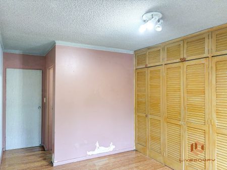 Strathfield - Photo 3