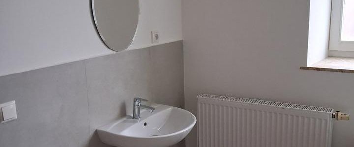 Komplett neu renoviertes zentral gelegenes, 1-Zimmerappartement i - Foto 1