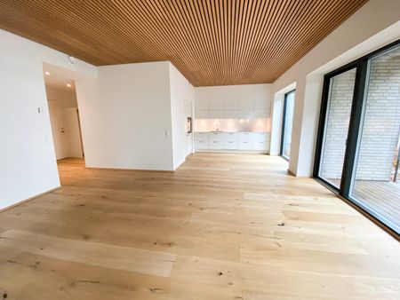 Nybygget og rummelig 3-værelses lejlighed i fantastiske omgivelser - Photo 4