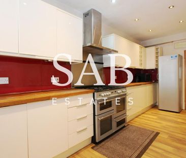 5 bedroom end of terrace house to rent - Photo 6