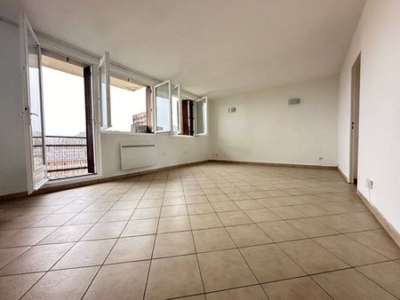 Appartement - 3 pièces - Chambéry - Photo 2