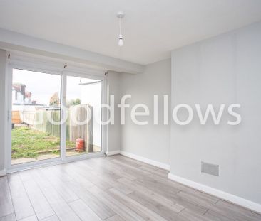 Wolsey Crescent, Morden, SM4 - Photo 2