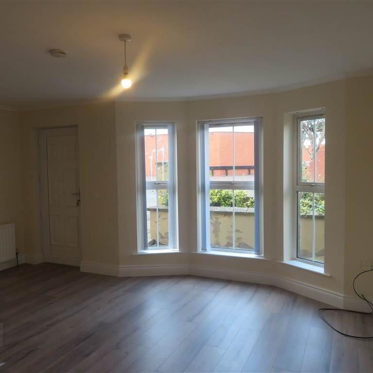 30 Richmond Park, Upper Lisburn Road, Belfast, BT10 0HB - Photo 1