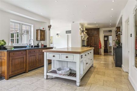 Attractive Edwardian family home, full of character and charm occupying an ideal location. - Photo 2