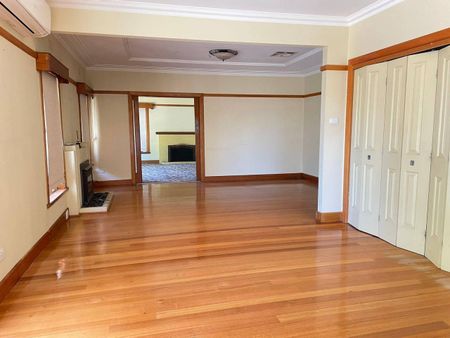 LARGE HOME WITH RURAL OUTLOOK - Photo 3