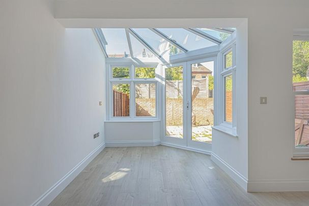 3 bedroom terraced house to rent - Photo 1