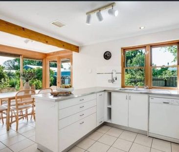 Clarence Gardens - Photo 4