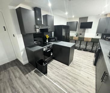 1 bedroom in a house share to rent - Photo 3