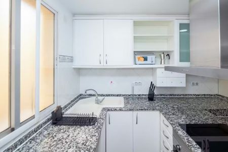 Carrer de Rodrigo de Pertegás, Valencia, Valencian Community 46023 - Photo 2