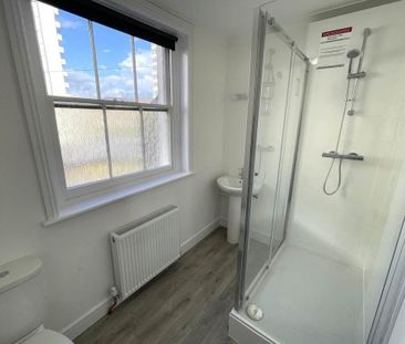 2 bedroom maisonette to rent - Photo 1