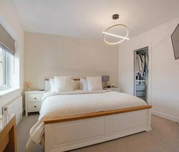 5 bedroom detached house to rent - Photo 5