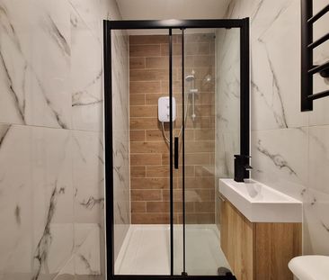 Harefield Road, Uxbridge UB8, London - Photo 3