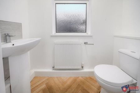 4 bedroom terraced house to rent - Photo 3