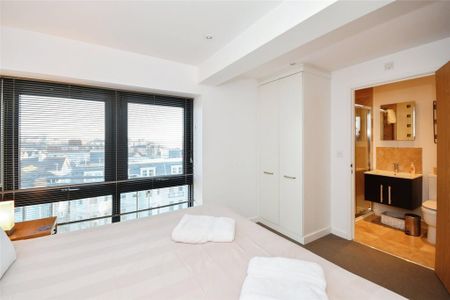 2 bedroom flat to rent - Photo 5