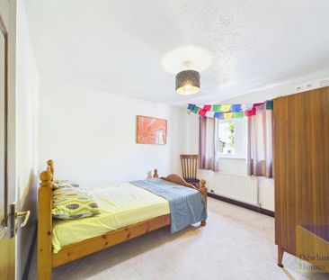 3 bedroom detached house to rent - Photo 3
